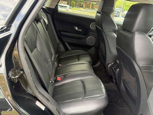Used 2016 Land Rover Range Rover Evoque SE image 14