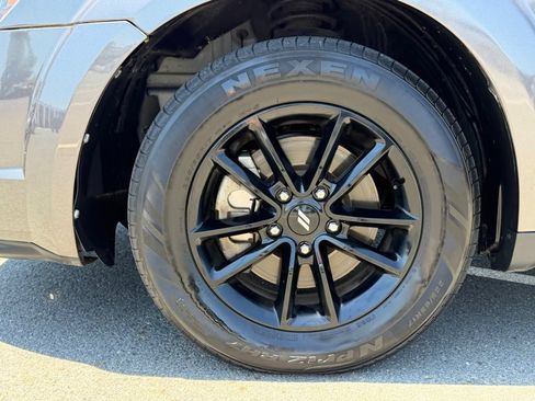 Used 2020 Dodge Journey SE w/ SE Popular Equipment Group FWD image 10