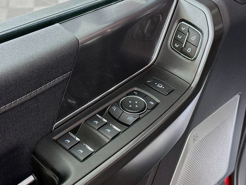 Used 2024 Ford F150 Lariat w/ Equipment Group 502A High image 18