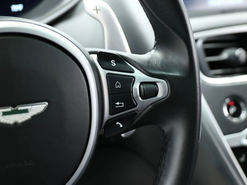 Used 2018 Aston Martin DB11 Coupe image 23
