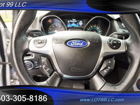 Used 2012 Ford Focus Titanium image 25