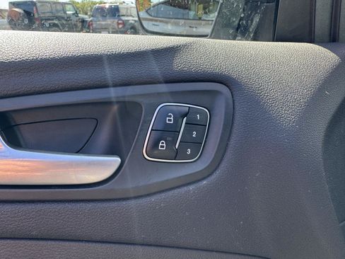 Used 2019 Ford Escape Titanium FWD image 14