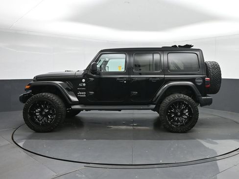 Used 2020 Jeep Wrangler Unlimited Sahara AWD/4WD image 4