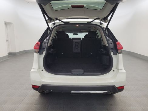 Used 2018 Nissan Rogue SV AWD/4WD image 29