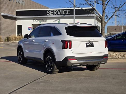 New 2026 Kia Sorento S w/ S Panoramic Sunroof Package FWD image 3