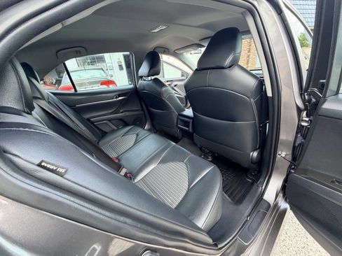 Used 2021 Toyota Camry LE image 47