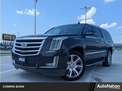 Used 2017 Cadillac Escalade ESV Luxury