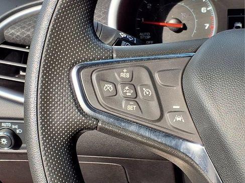 Used 2025 Chevrolet Malibu LT FWD image 16