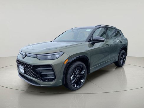 New 2026 Volkswagen Tiguan SE R-Line AWD/4WD image 5