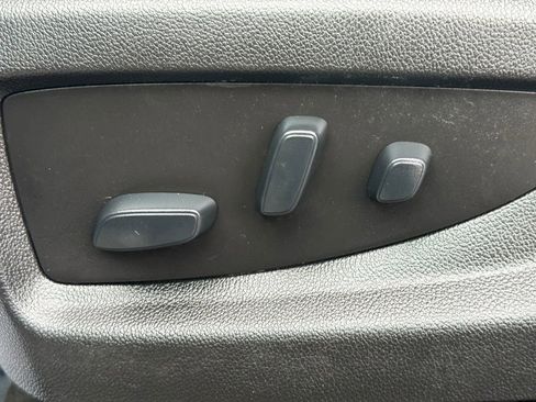 Used 2018 Chevrolet Silverado 1500 LT w/ All Star Edition image 20