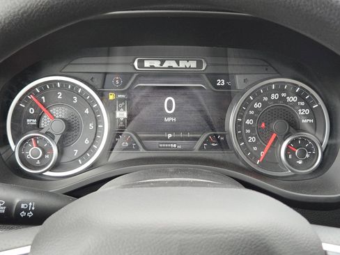 New 2026 RAM 1500 Express AWD/4WD image 13
