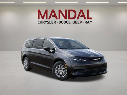New 2026 Chrysler Voyager LX FWD image 5