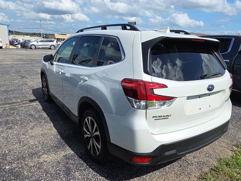 Used 2023 Subaru Forester Limited AWD/4WD image 4