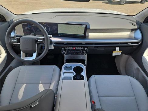 New 2026 Hyundai Ioniq 9 SEL image 9