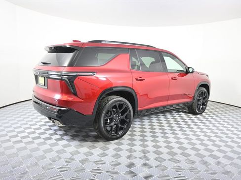 Used 2024 Chevrolet Traverse RS image 6