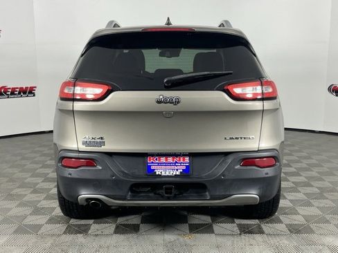 Used 2016 Jeep Cherokee Limited w/ Luxury Group image 7