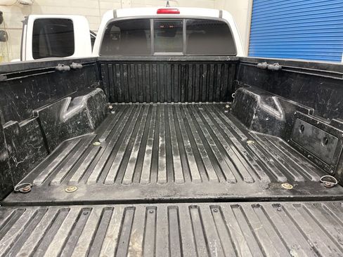 Used 2022 Toyota Tacoma SR w/ SR Convenience Package RWD image 18