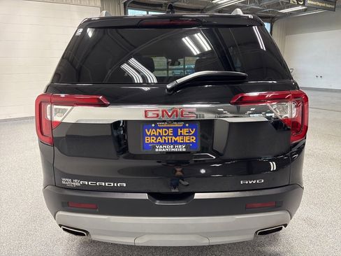 Used 2023 GMC Acadia SLT w/ Preferred Package image 6