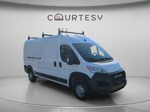 Used 2023 RAM ProMaster 2500 w/ Interior LED Lighting Group FWD image 9