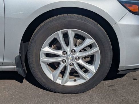 Used 2018 Chevrolet Malibu LT w/ LPO, Convenience Package 2 image 11