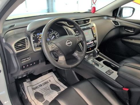 Used 2024 Nissan Murano SV AWD/4WD image 10