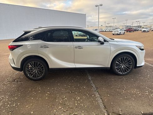 Certified 2024 Lexus RX 350 FWD w/ Convenience Package image 8