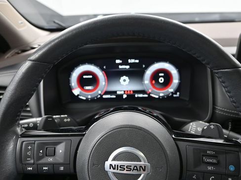 Used 2021 Nissan Rogue Platinum AWD/4WD image 15