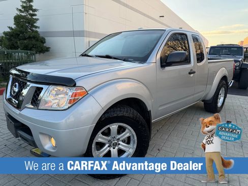 Used 2017 Nissan Frontier SV image 4