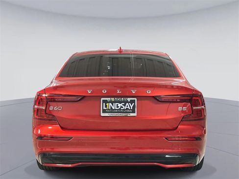 Used 2023 Volvo S60 B5 Plus image 8
