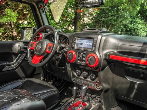 Used 2014 Jeep Wrangler Unlimited Rubicon AWD/4WD image 70