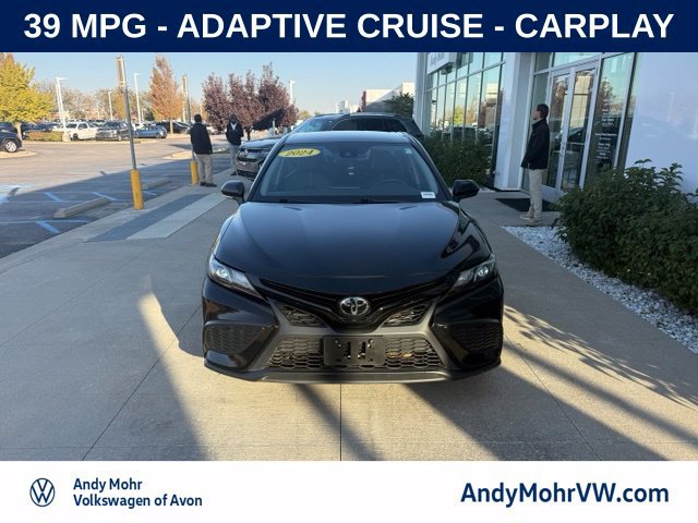 Used 2024 Toyota Camry SE FWD image 2