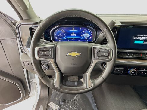Used 2024 Chevrolet Silverado 3500 LT w/ Convenience Package AWD/4WD image 11