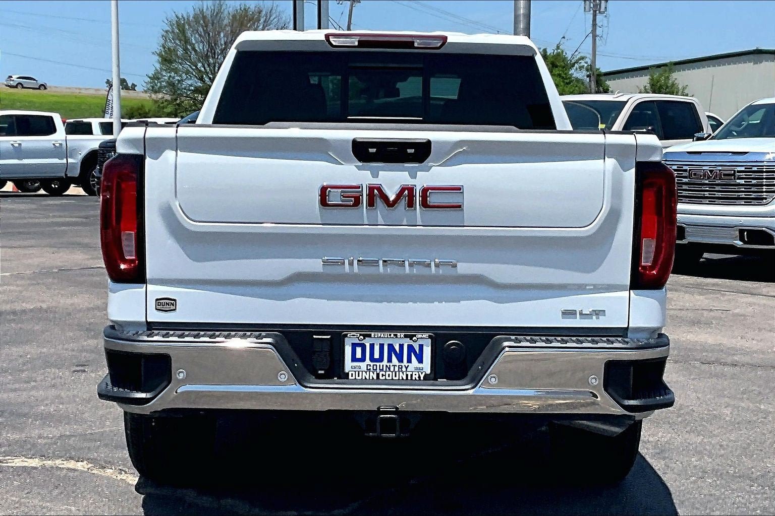 New 2026 GMC Sierra 1500 SLT AWD/4WD image 4
