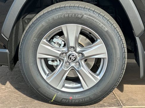 New 2025 Toyota RAV4 XLE image 34