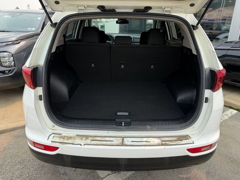 Used 2018 Kia Sportage LX w/ LX Popular Package AWD/4WD image 38