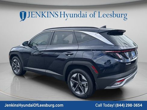 Certified 2025 Hyundai Tucson SEL AWD/4WD image 7