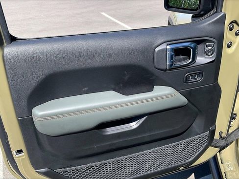 New 2026 Jeep Gladiator Mojave AWD/4WD image 25