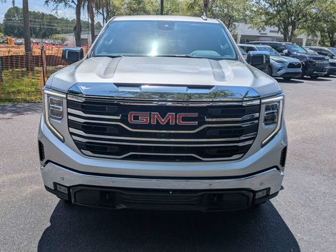 Used 2022 GMC Sierra 1500 SLT w/ SLT Premium Plus Package AWD/4WD image 9
