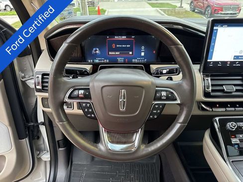 Used 2022 Lincoln Navigator L Reserve image 23