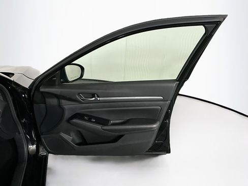 Used 2023 Nissan Altima 2.5 SV image 29