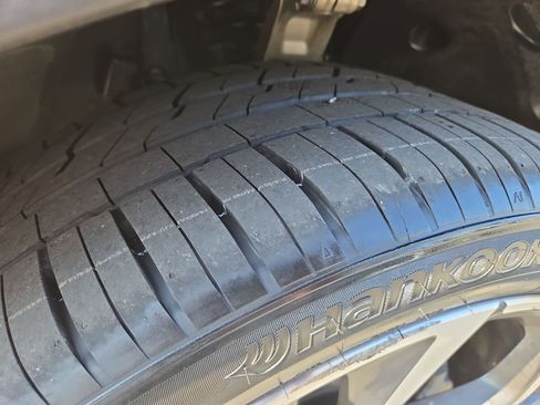 Used 2022 BMW X5 xDrive40i w/ Parking Assistance Package image 11