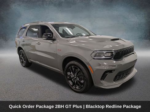 Used 2025 Dodge Durango GT image 3