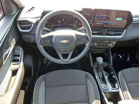 Used 2024 Chevrolet TrailBlazer LT AWD/4WD image 20