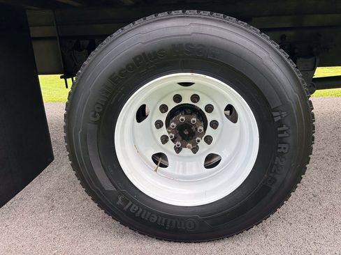 Used 2023 Ford F650 2WD Regular Cab Super Duty image 30