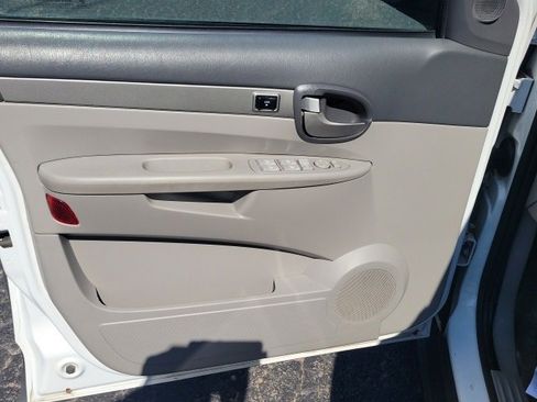Used 2005 Buick Rendezvous CX image 20