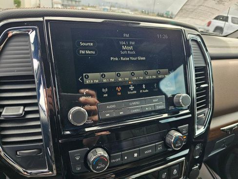 Used 2021 Nissan Titan Platinum Reserve w/ Moonroof Package image 32