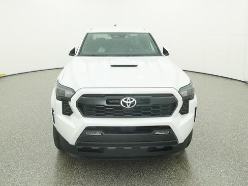New 2025 Toyota Tacoma TRD Sport image 3