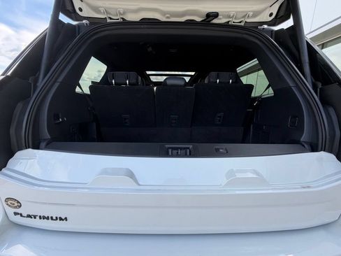 Used 2026 Ford Expedition Platinum w/ Stealth Appearance Package AWD/4WD image 43