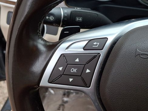 Used 2016 Mercedes-Benz E 350 4MATIC Sedan image 23