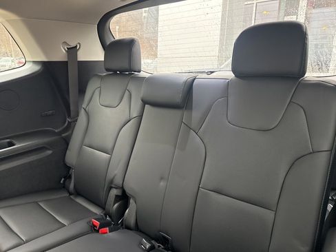 New 2025 Kia Telluride S image 19